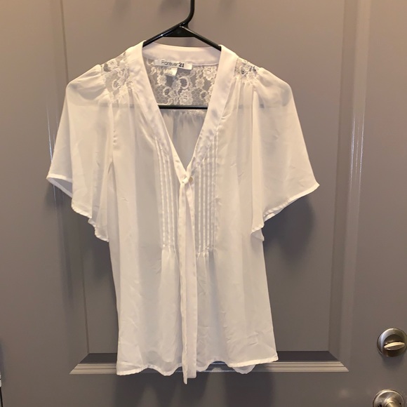 Forever 21 Tops - White blouse